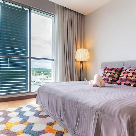 Lux 3Br Suite Puteri Harbour Near Legoland & Hello Kitty Nusajaya  Bagian luar foto
