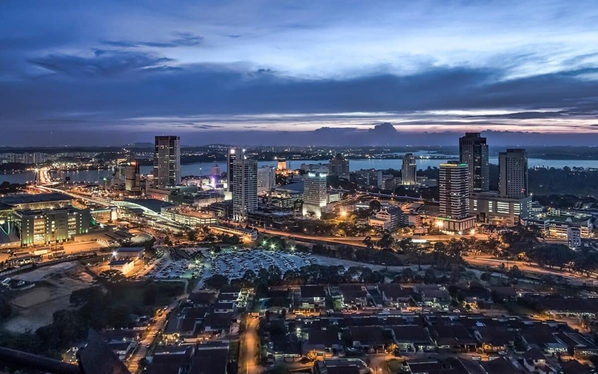 Lux 3Br Suite Puteri Harbour Near Legoland & Hello Kitty Nusajaya  Bagian luar foto