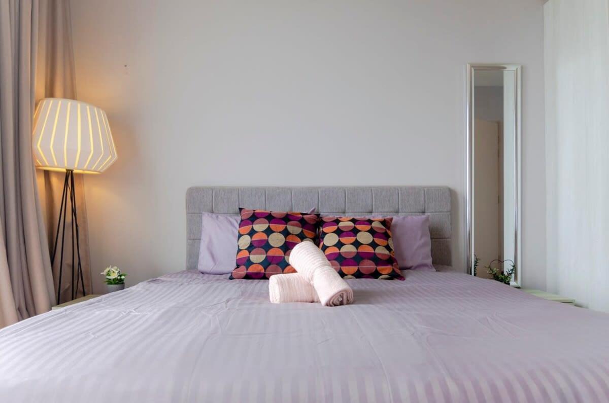 Lux 3Br Suite Puteri Harbour Near Legoland & Hello Kitty Nusajaya  Bagian luar foto